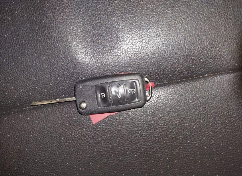 Photo 11 of 2011 Volkswagen Jetta SPORTWAGEN 2.0L TDI (VIN 3VWPL8AJXBM608858)