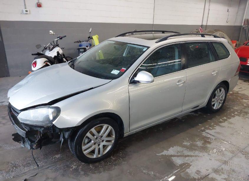 Photo 2 of 2011 Volkswagen Jetta SPORTWAGEN 2.0L TDI (VIN 3VWPL8AJXBM608858)