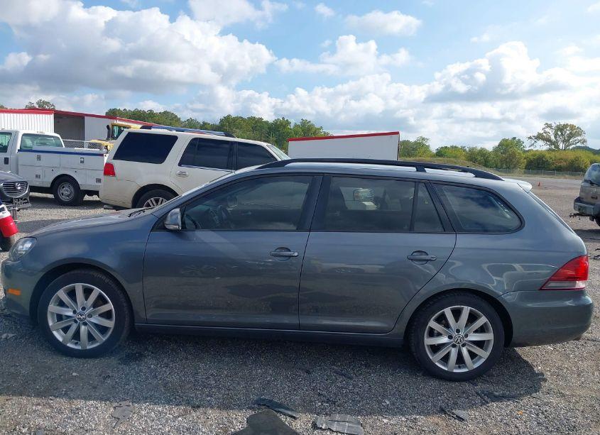 Photo 14 of 2014 Volkswagen Jetta SPORTWAGEN 2.5L S (VIN 3VWPP7AJ0EM600805)