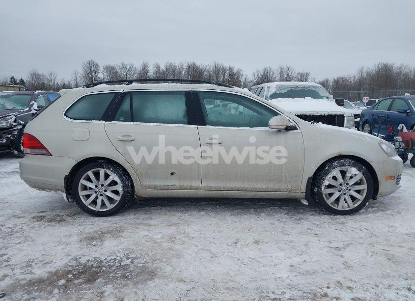 Photo 13 of 2012 Volkswagen Jetta SPORTWAGEN 2.5L SE (VIN 3VWPP7AJ1CM609364)
