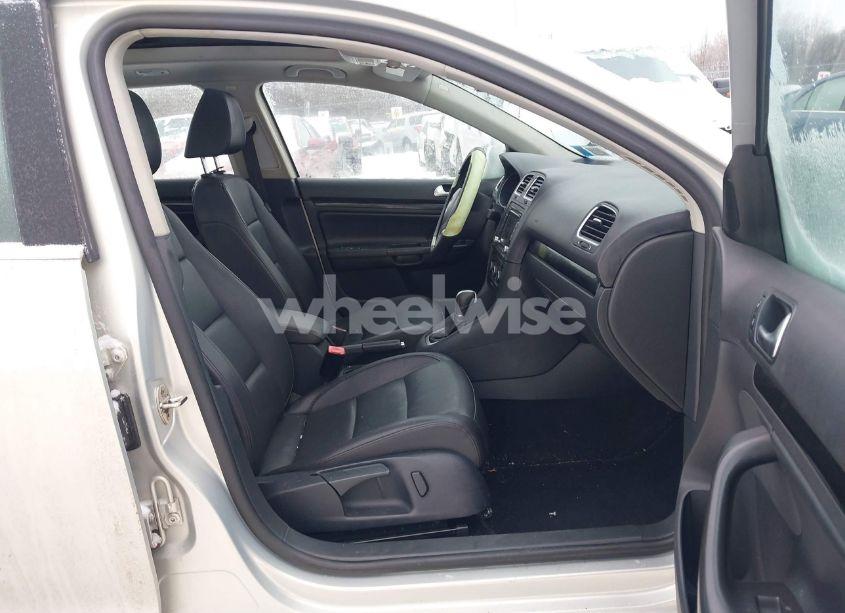 Photo 5 of 2012 Volkswagen Jetta SPORTWAGEN 2.5L SE (VIN 3VWPP7AJ1CM609364)