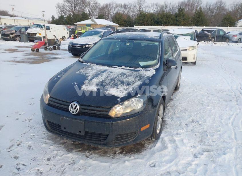 Photo 2 of 2013 Volkswagen Jetta SPORTWAGEN 2.5L S (VIN 3VWPP7AJ1DM692196)