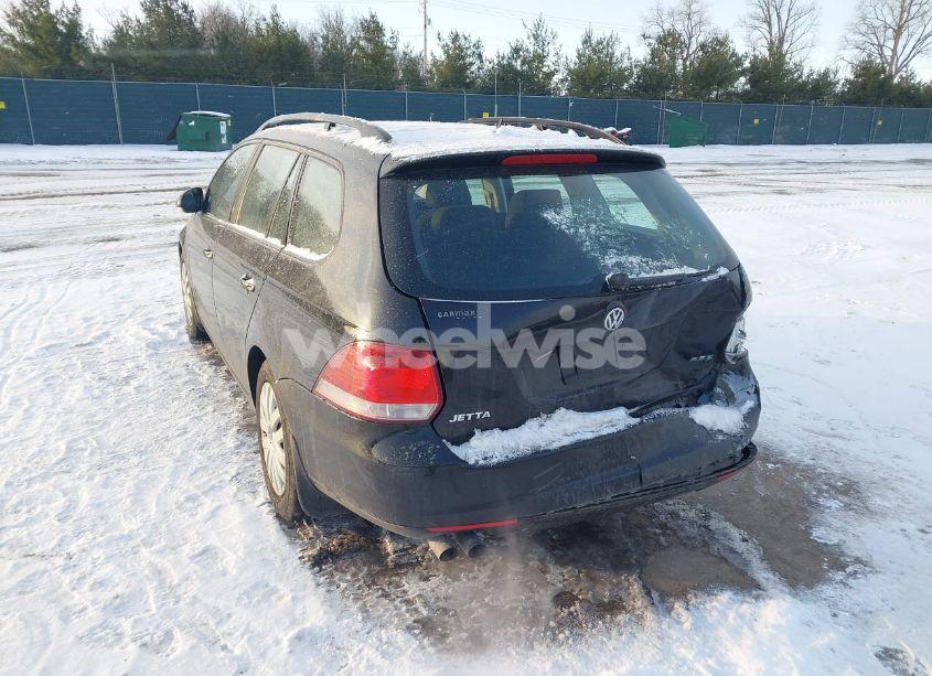 Photo 3 of 2013 Volkswagen Jetta SPORTWAGEN 2.5L S (VIN 3VWPP7AJ1DM692196)