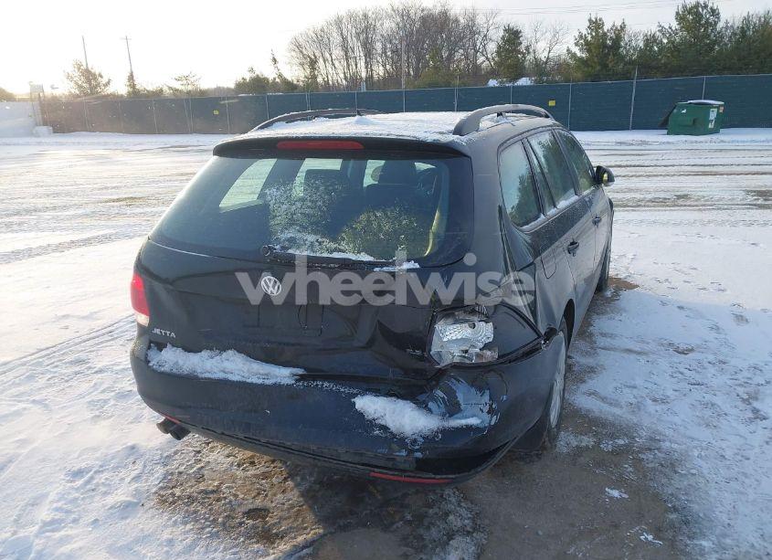 Photo 4 of 2013 Volkswagen Jetta SPORTWAGEN 2.5L S (VIN 3VWPP7AJ1DM692196)