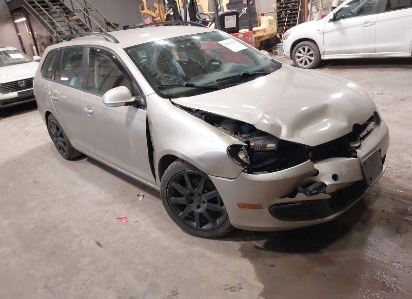 2014 Volkswagen Jetta SPORTWAGEN 2.5L SE (VIN 3VWPP7AJ1EM623350) main photo