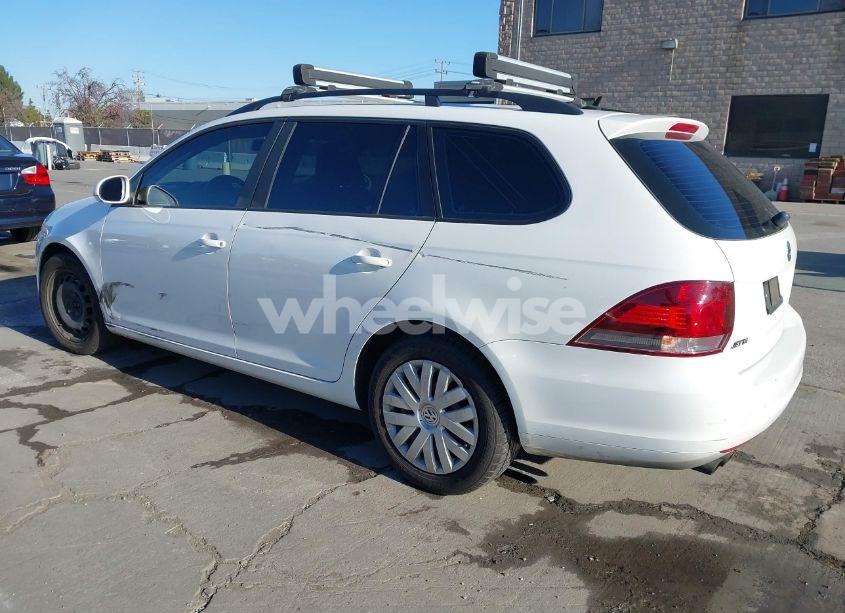 Photo 3 of 2013 Volkswagen Jetta SPORTWAGEN 2.5L S (VIN 3VWPP7AJ2DM695995)