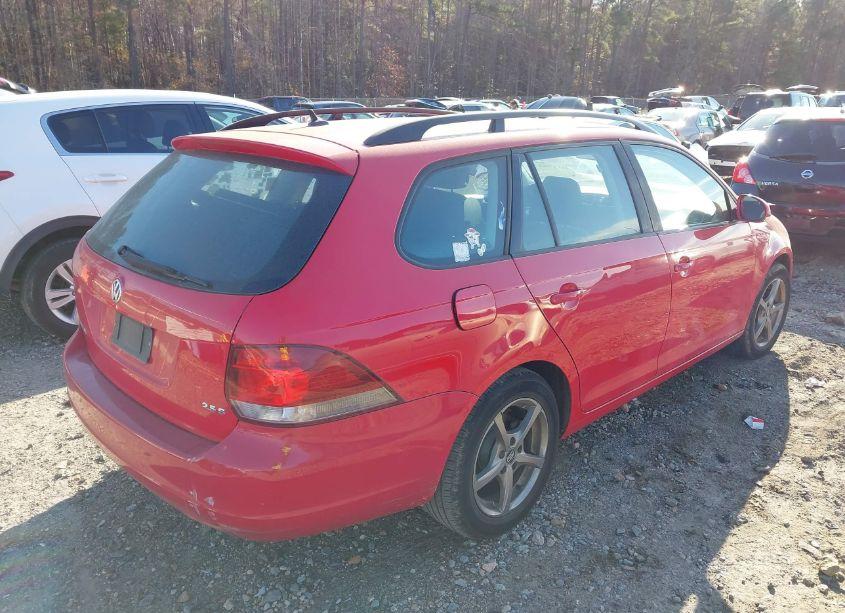 Photo 4 of 2013 Volkswagen Jetta SPORTWAGEN 2.5L S (VIN 3VWPP7AJ3DM648099)