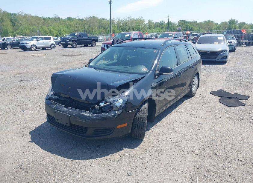 Photo 2 of 2012 Volkswagen Jetta SPORTWAGEN 2.5L S (VIN 3VWPP7AJ4CM615806)