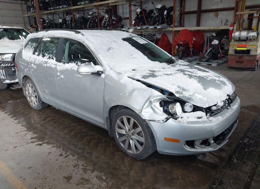 2014 Volkswagen Jetta SPORTWAGEN 2.5L SE (VIN 3VWPP7AJ5EM608429) main photo