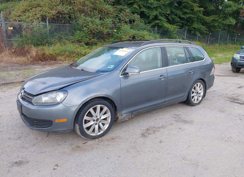 Photo 2 of 2012 Volkswagen Jetta SPORTWAGEN 2.5L SE (VIN 3VWPP7AJ6CM611496)