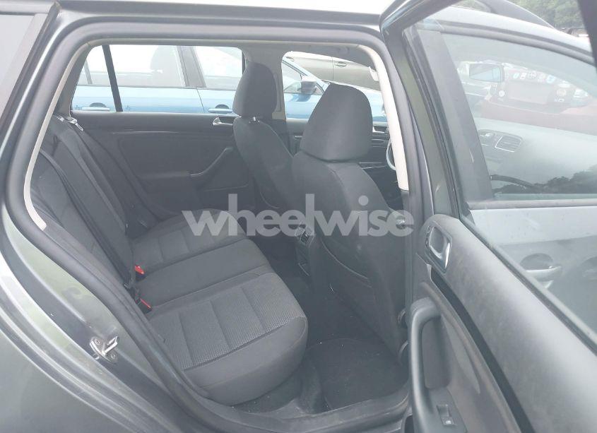 Photo 8 of 2014 Volkswagen Jetta SPORTWAGEN 2.5L S (VIN 3VWPP7AJ6EM624719)