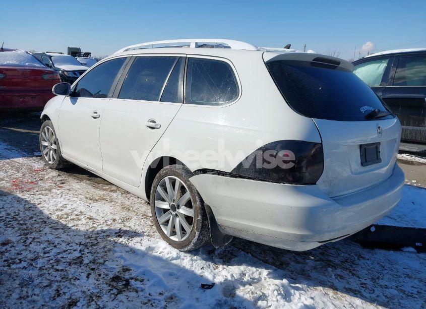 Photo 3 of 2013 Volkswagen Jetta SPORTWAGEN 2.5L SE (VIN 3VWPP7AJ7DM691697)