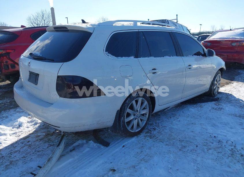 Photo 4 of 2013 Volkswagen Jetta SPORTWAGEN 2.5L SE (VIN 3VWPP7AJ7DM691697)
