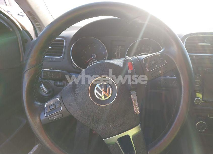 Photo 11 of 2013 Volkswagen Jetta SPORTWAGEN 2.5L SE (VIN 3VWPP7AJ8DM658403)