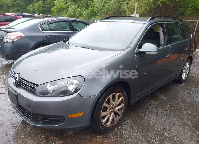 Photo 2 of 2012 Volkswagen Jetta SPORTWAGEN 2.5L SE (VIN 3VWPP7AJ9CM694468)