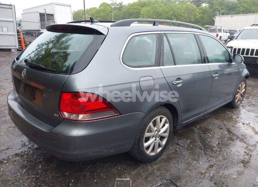 Photo 4 of 2012 Volkswagen Jetta SPORTWAGEN 2.5L SE (VIN 3VWPP7AJ9CM694468)