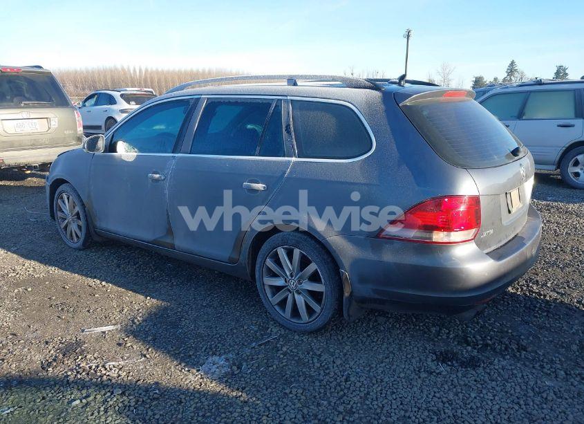 Photo 3 of 2014 Volkswagen Jetta SPORTWAGEN 2.5L SE (VIN 3VWPP7AJ9EM604903)