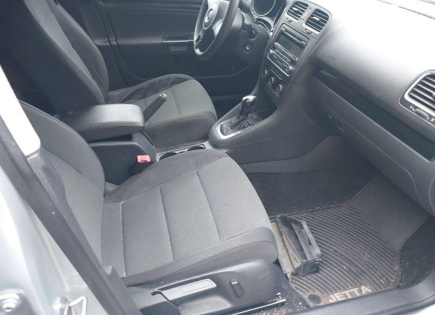 Photo 5 of 2012 Volkswagen Jetta SPORTWAGEN 2.5L S (VIN 3VWPP7AJXCM704277)