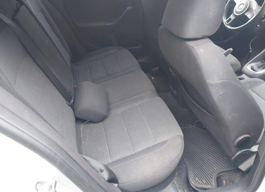 Photo 8 of 2012 Volkswagen Jetta SPORTWAGEN 2.5L S (VIN 3VWPP7AJXCM704277)