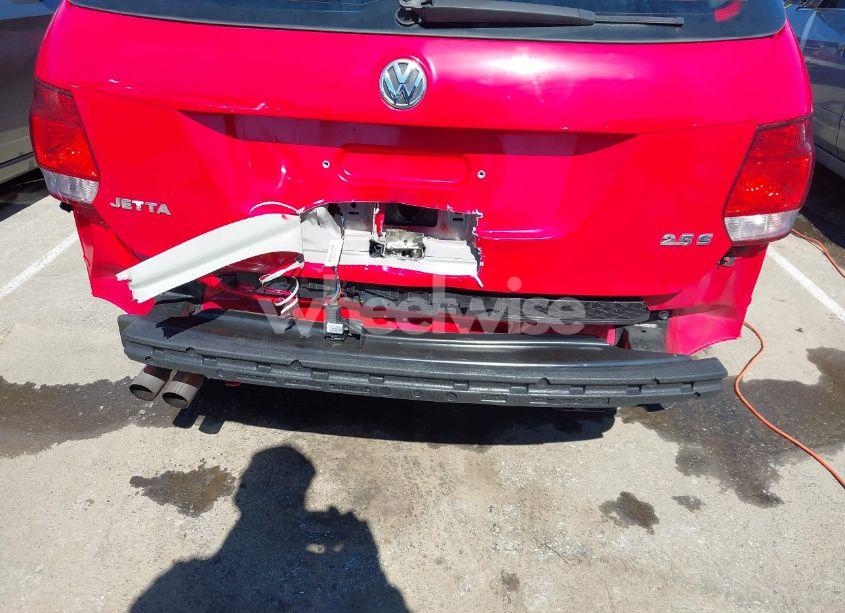 Photo 6 of 2013 Volkswagen Jetta SPORTWAGEN 2.5L S (VIN 3VWPP7AJXDM647936)