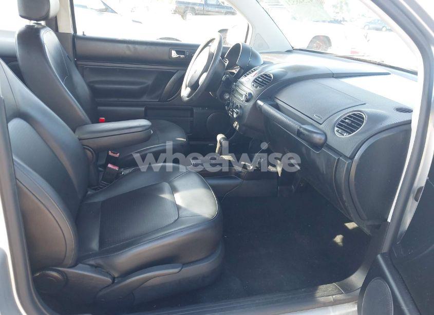 Photo 5 of 2008 Volkswagen New BEETLE S (VIN 3VWPW31C08M504075)