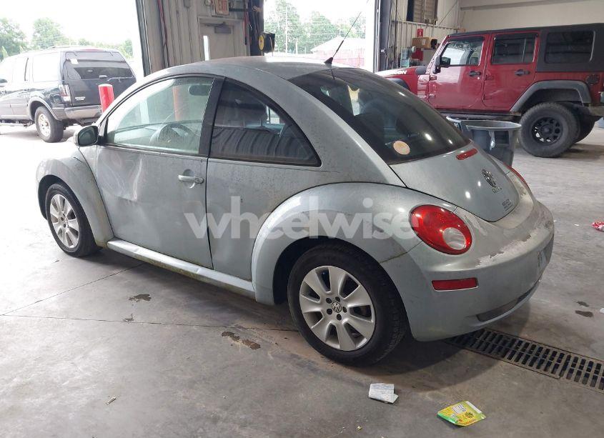 Photo 3 of 2009 Volkswagen New BEETLE 2.5L (VIN 3VWPW31C19M511893)
