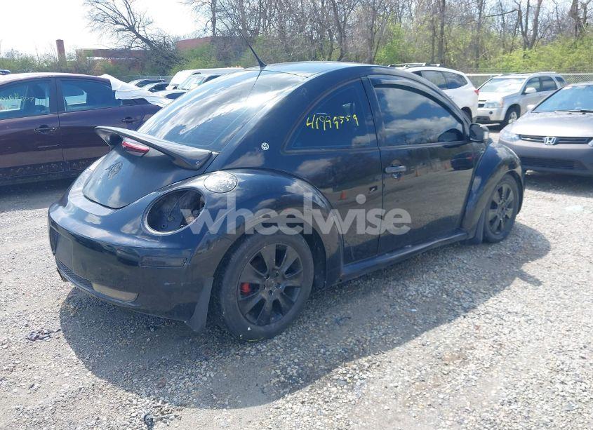 Photo 4 of 2009 Volkswagen New BEETLE 2.5L (VIN 3VWPW31C19M511909)