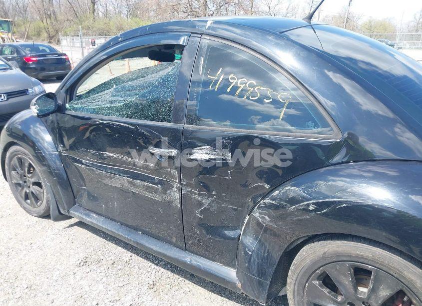 Photo 6 of 2009 Volkswagen New BEETLE 2.5L (VIN 3VWPW31C19M511909)