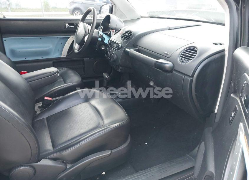 Photo 5 of 2006 Volkswagen New BEETLE 2.5 (VIN 3VWPW31C36M406543)