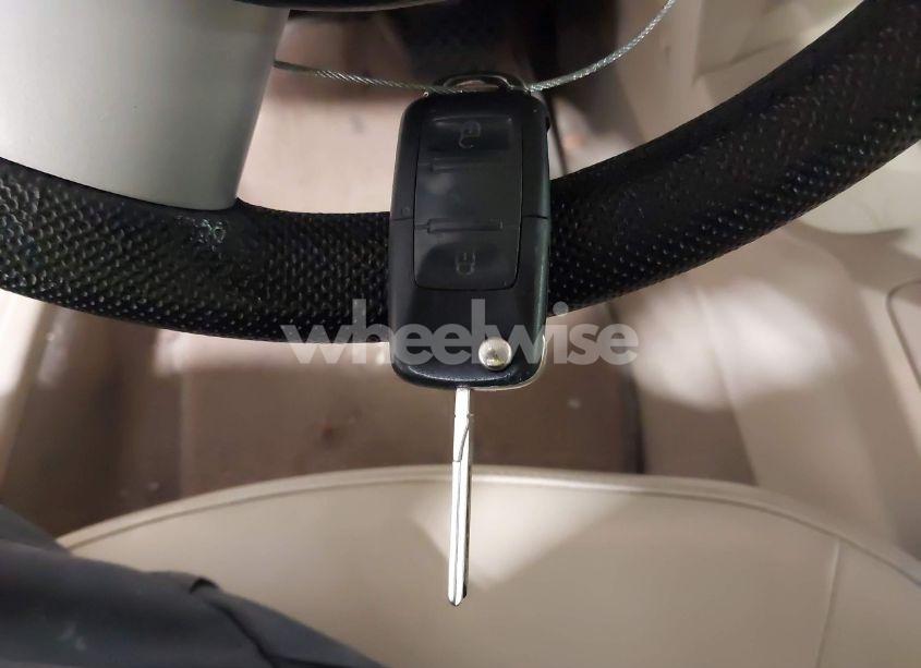 Photo 11 of 2008 Volkswagen New BEETLE S (VIN 3VWPW31C58M523723)