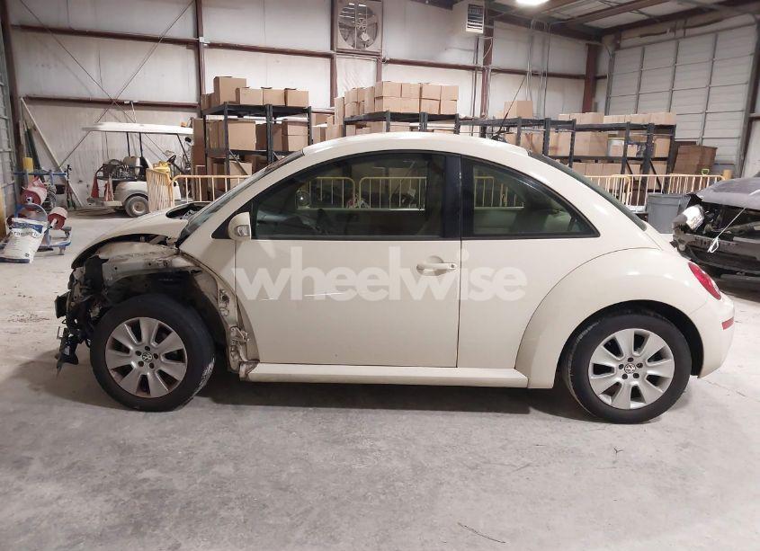 Photo 15 of 2008 Volkswagen New BEETLE S (VIN 3VWPW31C58M523723)