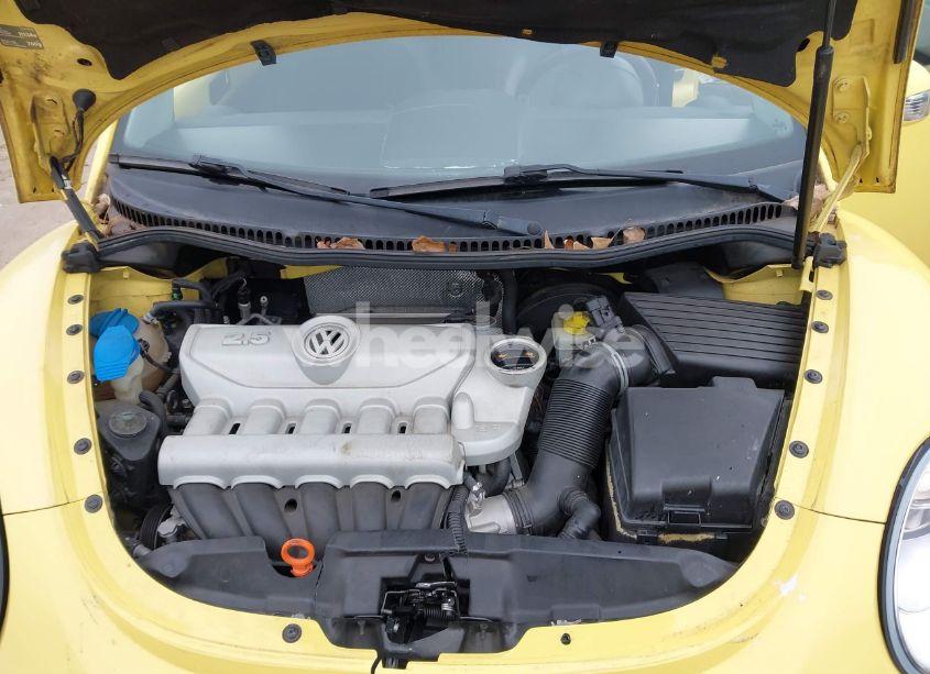 Photo 10 of 2009 Volkswagen New BEETLE 2.5L (VIN 3VWPW31C59M518880)