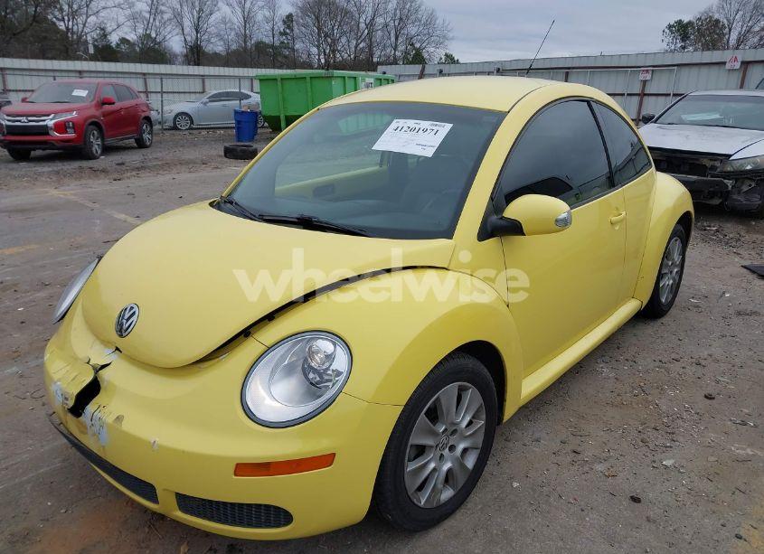 Photo 2 of 2009 Volkswagen New BEETLE 2.5L (VIN 3VWPW31C59M518880)