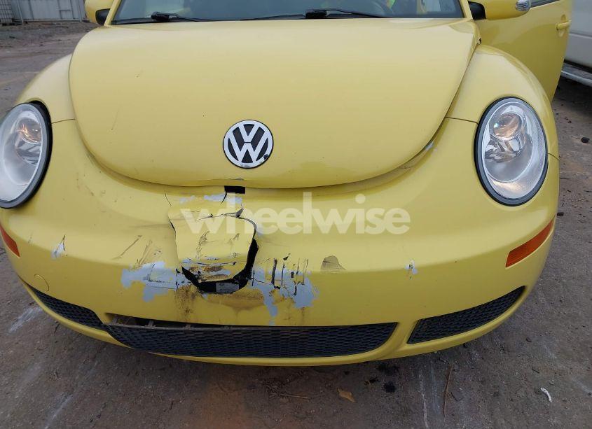 Photo 6 of 2009 Volkswagen New BEETLE 2.5L (VIN 3VWPW31C59M518880)