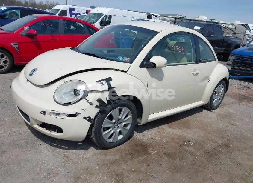 Photo 2 of 2009 Volkswagen New BEETLE 2.5L (VIN 3VWPW31C89M502298)