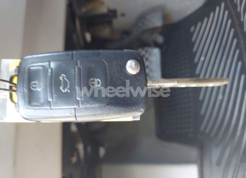 Photo 11 of 2006 Volkswagen New BEETLE 2.5 (VIN 3VWPW31C96M411004)