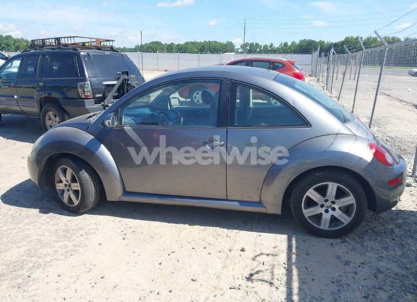 Photo 16 of 2006 Volkswagen New BEETLE 2.5 (VIN 3VWPW31C96M411004)