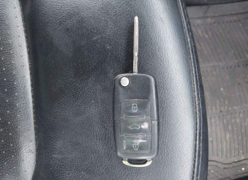 Photo 11 of 2006 Volkswagen New BEETLE 2.5 (VIN 3VWPW31CX6M417393)