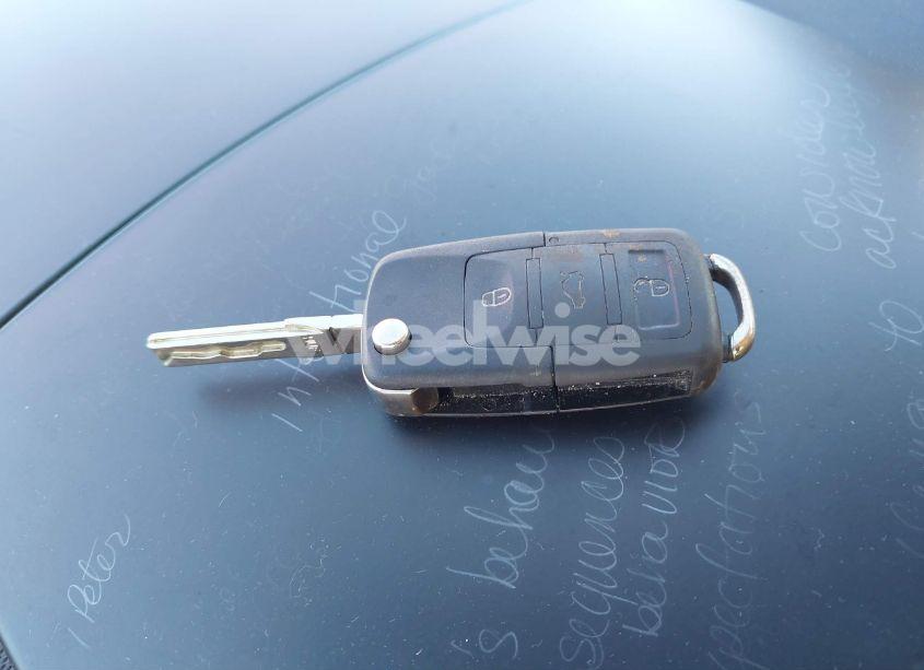 Photo 11 of 2008 Volkswagen New BEETLE S (VIN 3VWPW31CX8M526844)