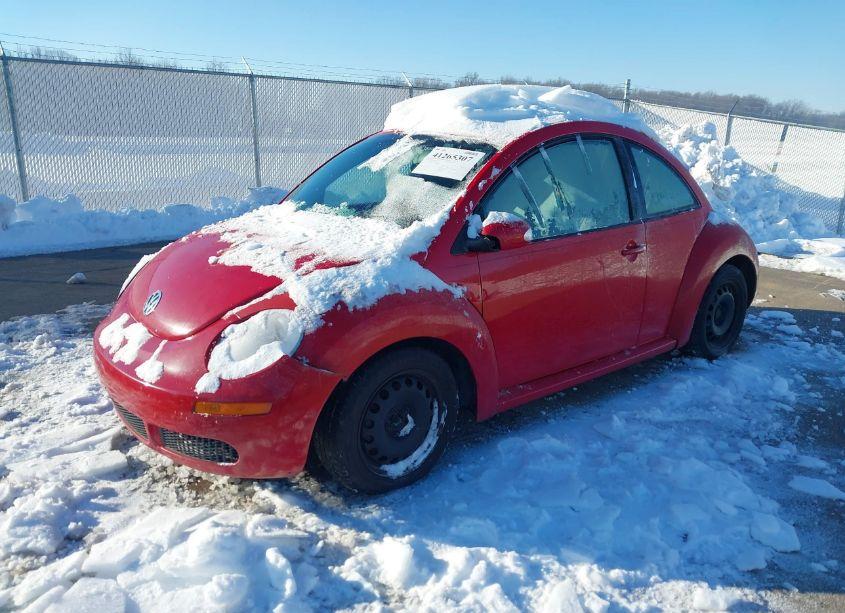 Photo 2 of 2010 Volkswagen New BEETLE 2.5L FINAL EDITION (VIN 3VWPW3AG3AM006204)