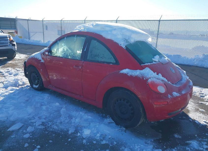 Photo 3 of 2010 Volkswagen New BEETLE 2.5L FINAL EDITION (VIN 3VWPW3AG3AM006204)