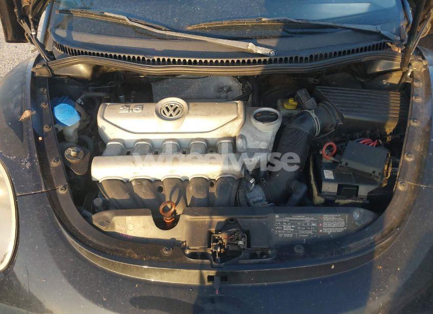 Photo 10 of 2010 Volkswagen New BEETLE 2.5L FINAL EDITION (VIN 3VWPW3AG5AM016118)