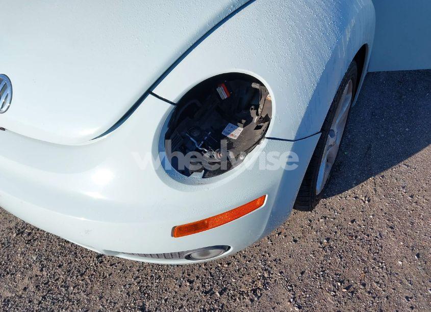 Photo 6 of 2010 Volkswagen New BEETLE 2.5L FINAL EDITION (VIN 3VWPW3AG5AM025109)