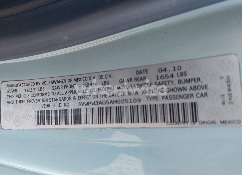 Photo 9 of 2010 Volkswagen New BEETLE 2.5L FINAL EDITION (VIN 3VWPW3AG5AM025109)