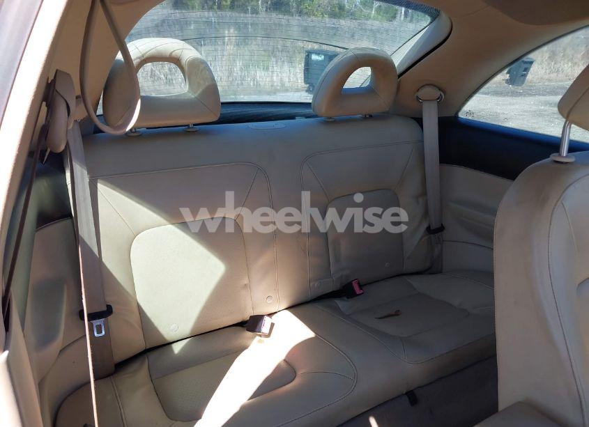 Photo 8 of 2010 Volkswagen New BEETLE 2.5L FINAL EDITION (VIN 3VWPW3AG9AM019183)