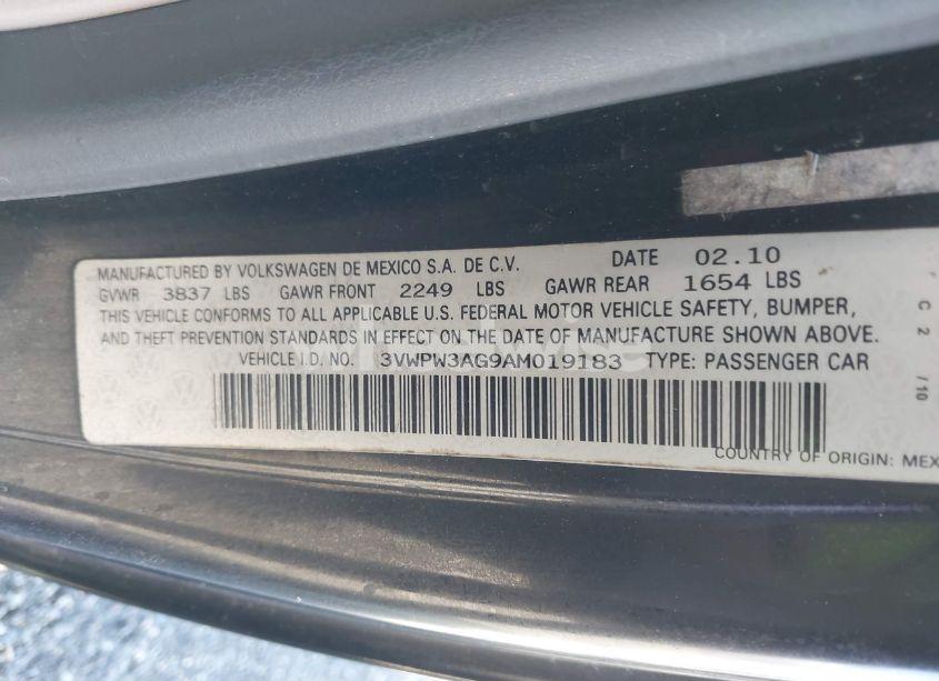 Photo 9 of 2010 Volkswagen New BEETLE 2.5L FINAL EDITION (VIN 3VWPW3AG9AM019183)