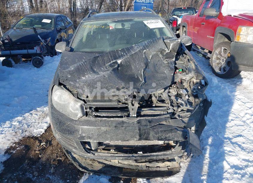 Photo 12 of 2011 Volkswagen Jetta SPORTWAGEN 2.5L SE (VIN 3VWPX7AJ0BM684491)