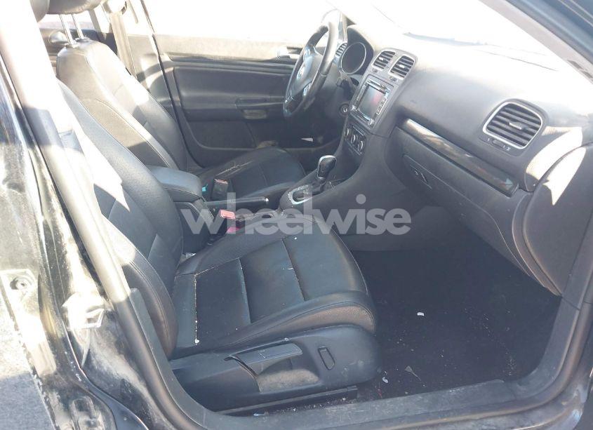 Photo 5 of 2011 Volkswagen Jetta SPORTWAGEN 2.5L SE (VIN 3VWPX7AJ0BM684491)