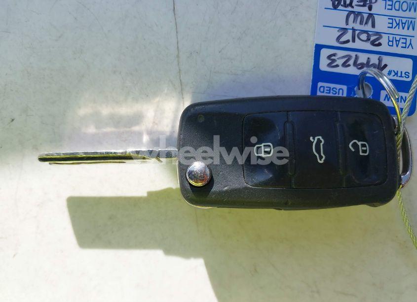 Photo 11 of 2012 Volkswagen Jetta SPORTWAGEN 2.5L SE (VIN 3VWPX7AJ1CM691192)