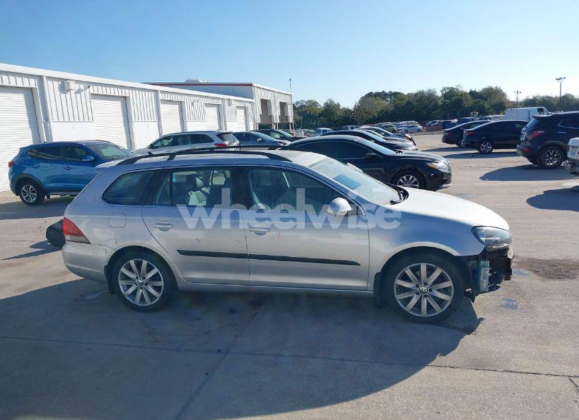 Photo 14 of 2012 Volkswagen Jetta SPORTWAGEN 2.5L SE (VIN 3VWPX7AJ1CM691192)